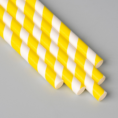 La caja colorida de la raya embaló a Straw Eco de papel disponible - amistoso