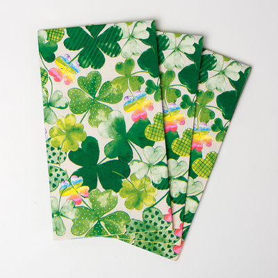 Fuentes biodegradables del partido del tema del día de fiesta de la servilleta de papel del diseño del trébol de Partysprite